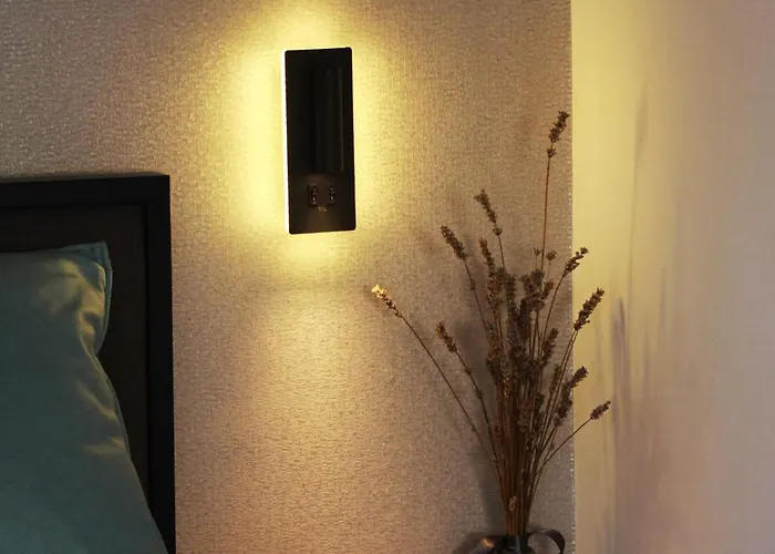 Riverside Retreat Location Modern Townhouse & Free Parking Lägenhet *